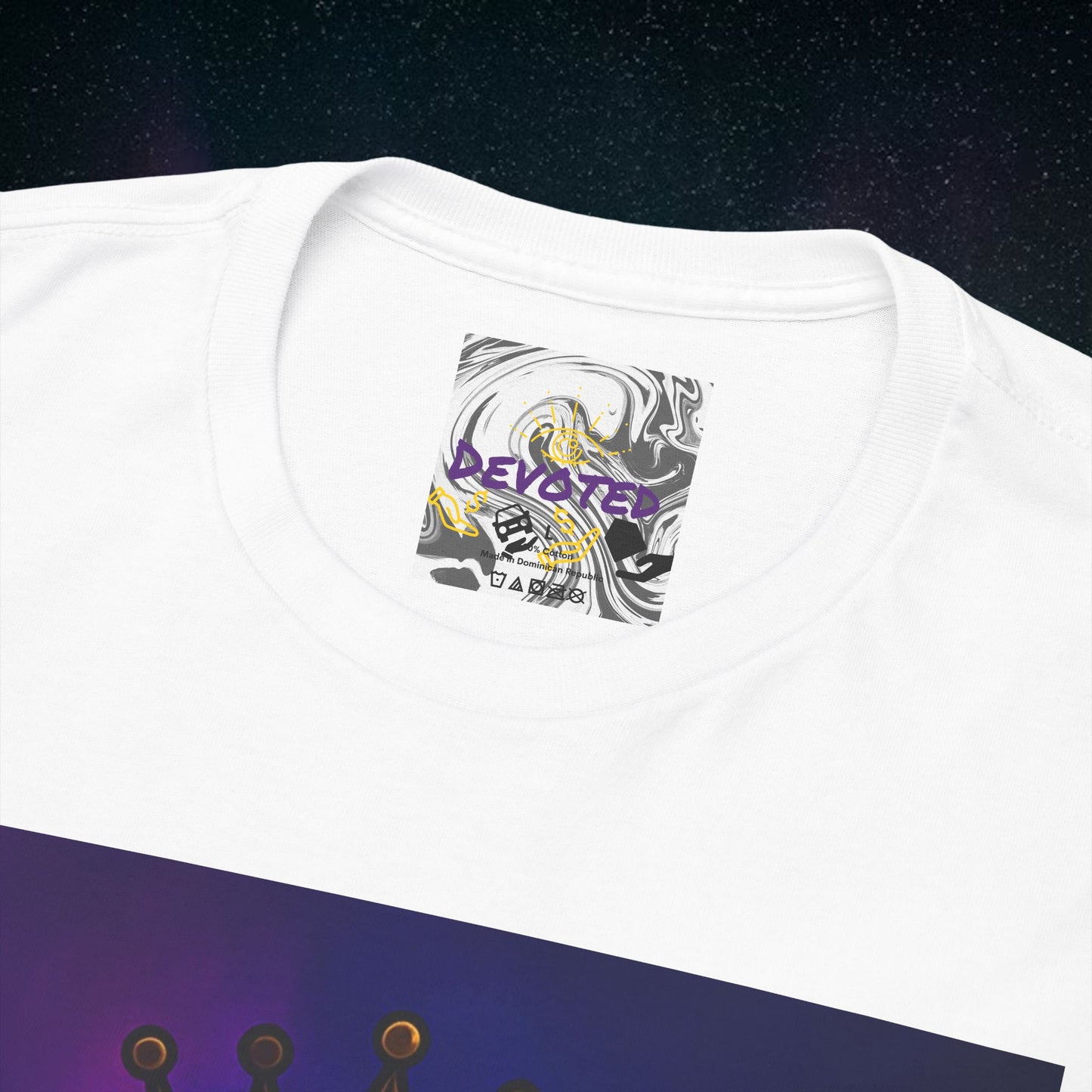Queenz Of The Mirrorz Official T-Shirt