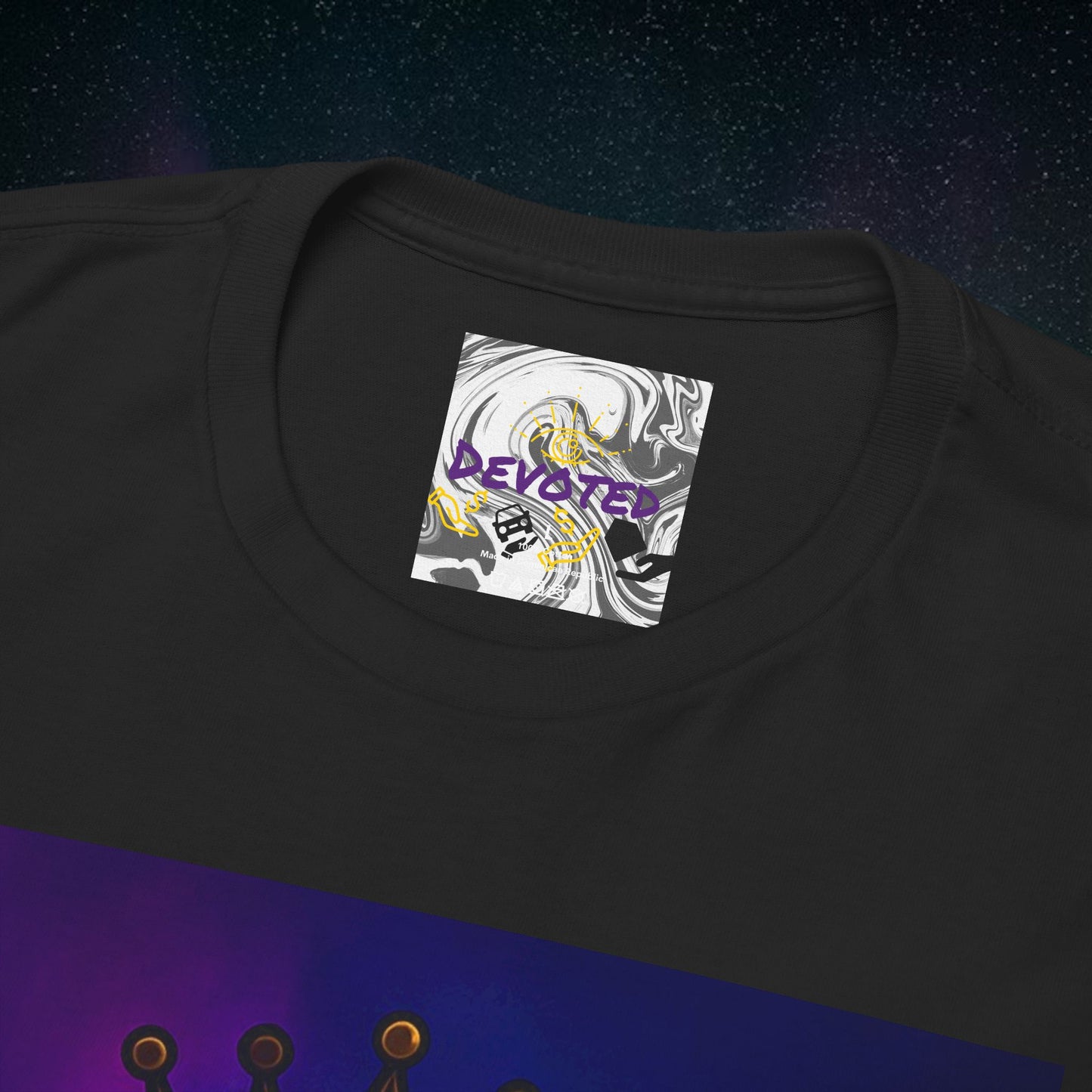 Queenz Of The Mirrorz Official T-Shirt