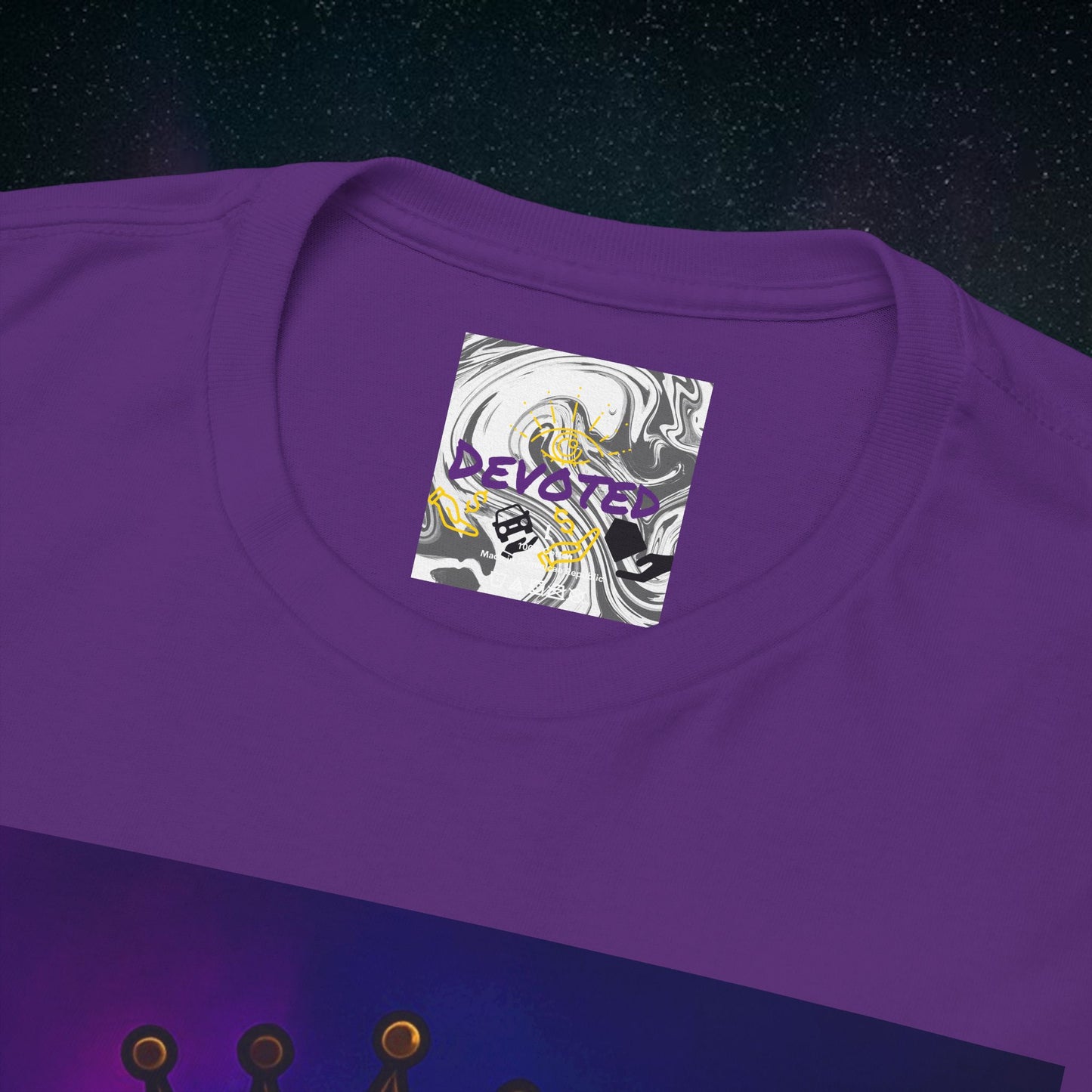 Queenz Of The Mirrorz Official T-Shirt