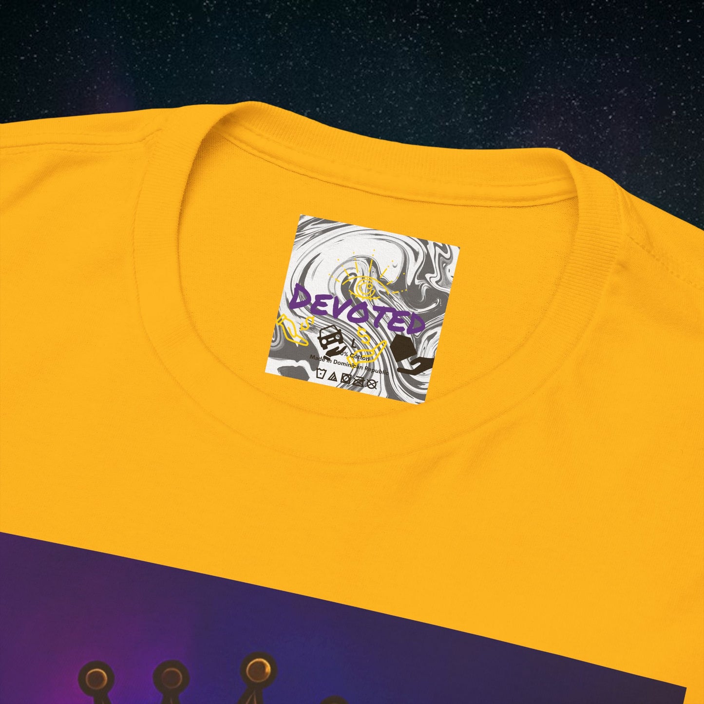 Queenz Of The Mirrorz Official T-Shirt